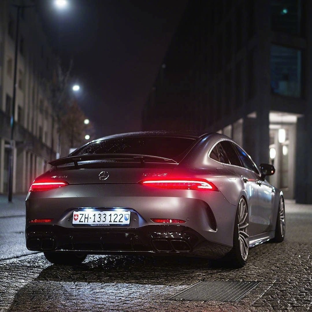 汽车美图赏析:新玩具奔驰GT63,性能范儿