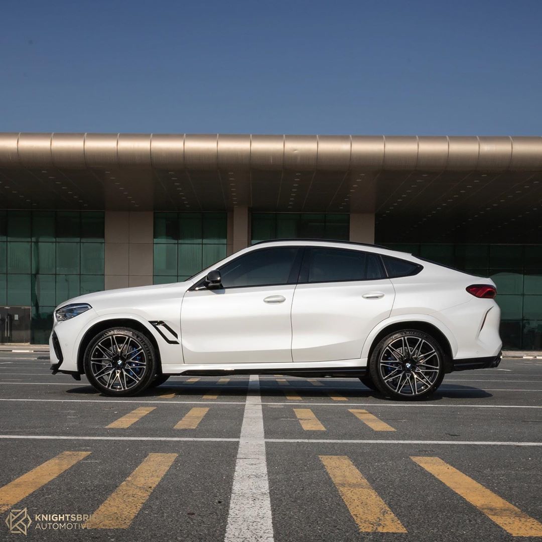 卡塔尔，宝马 BMW X6 M Competition (Knight Bridge)