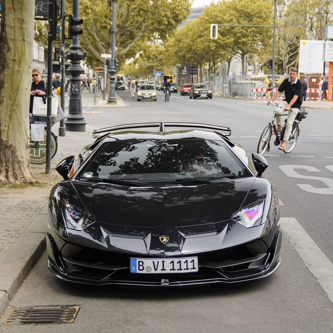 分享图片 柏林，Lamborghini Aventador SVJ Roadster