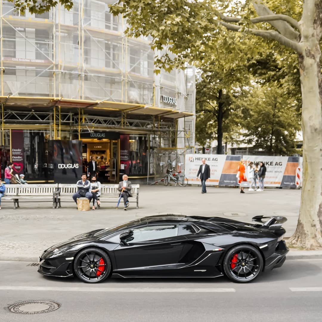 分享图片 柏林，Lamborghini Aventador SVJ Roadster