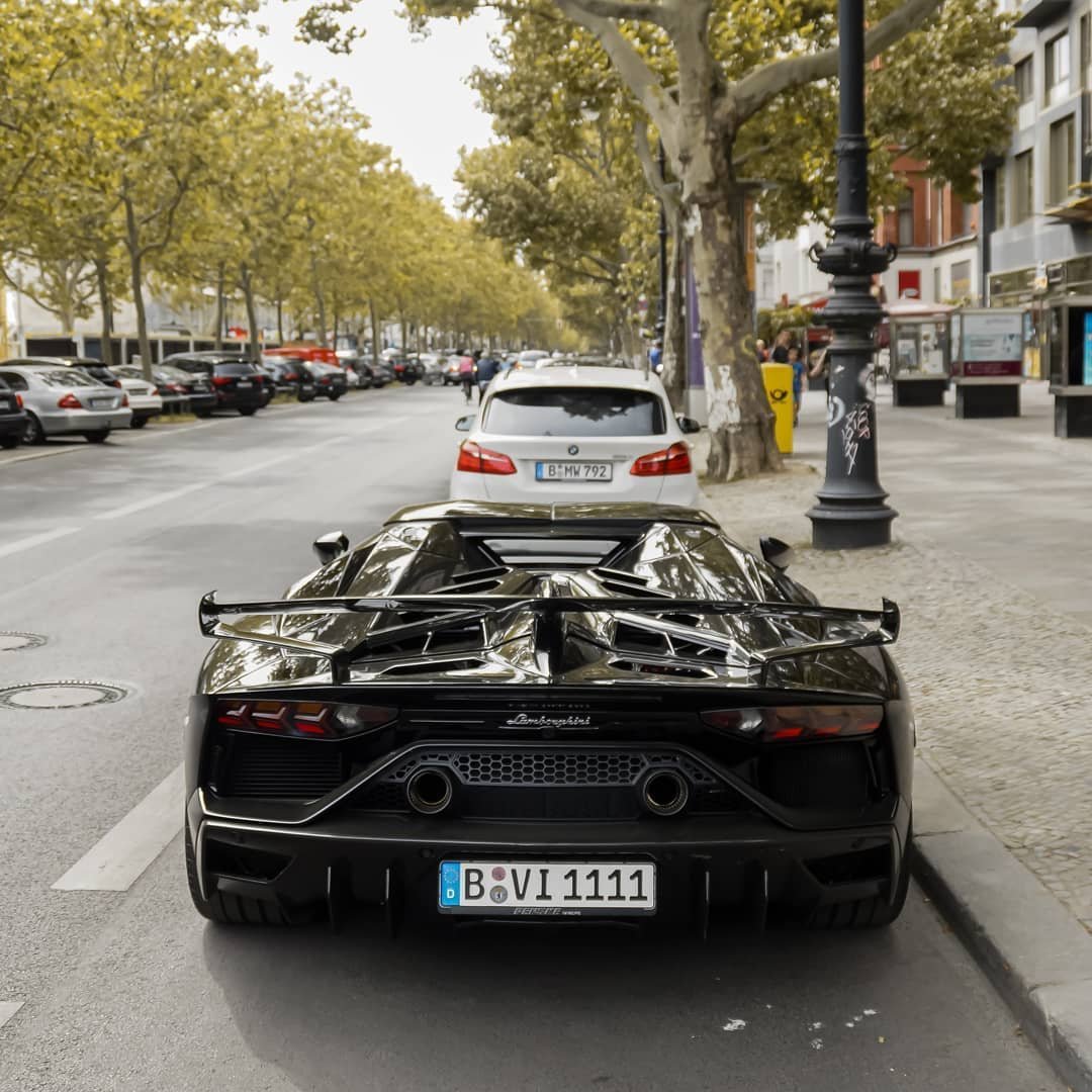 分享图片 柏林，Lamborghini Aventador SVJ Roadster