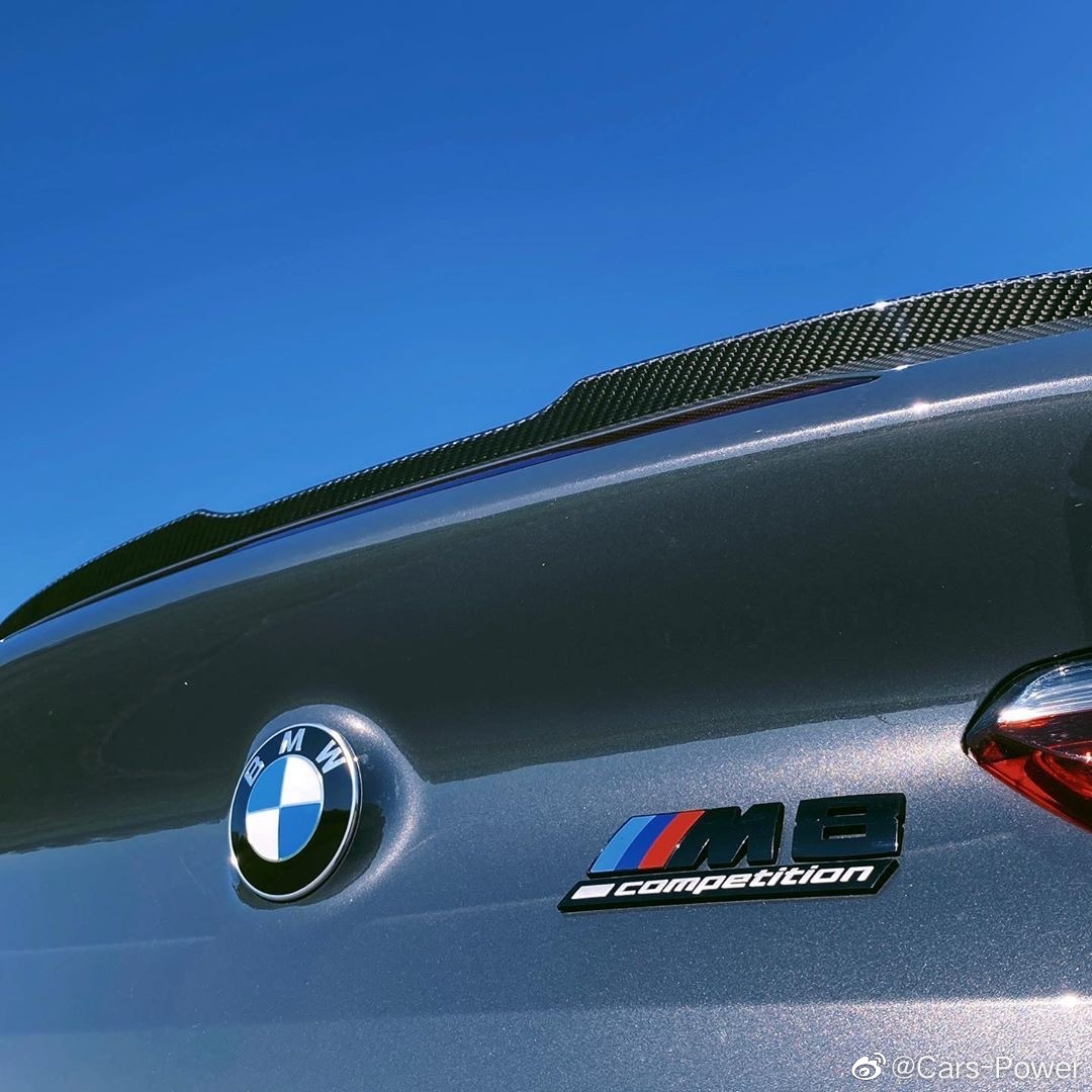 宝马M8雷霆敞篷版 地表最快 大型四座敞篷车