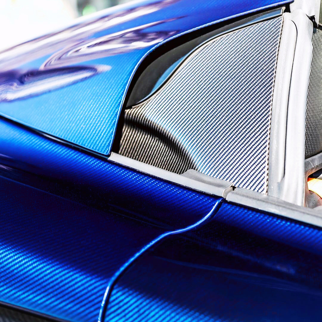 各个方面都是完美的 车漆颜色，碳，太酷咯 McLaren 675LT