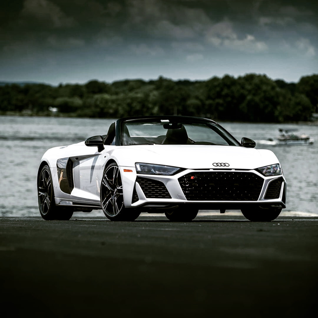 Audi家族靓仔之一 5.2L V10自然吸气发动机  Audi R8 Spyder