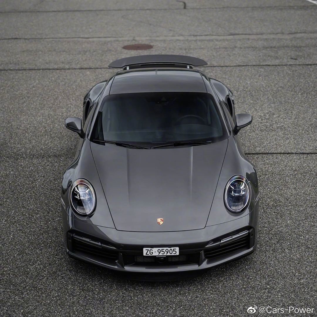 保时捷922turbos,保时捷992turbos 贴地飞行灰色保时捷911turbos