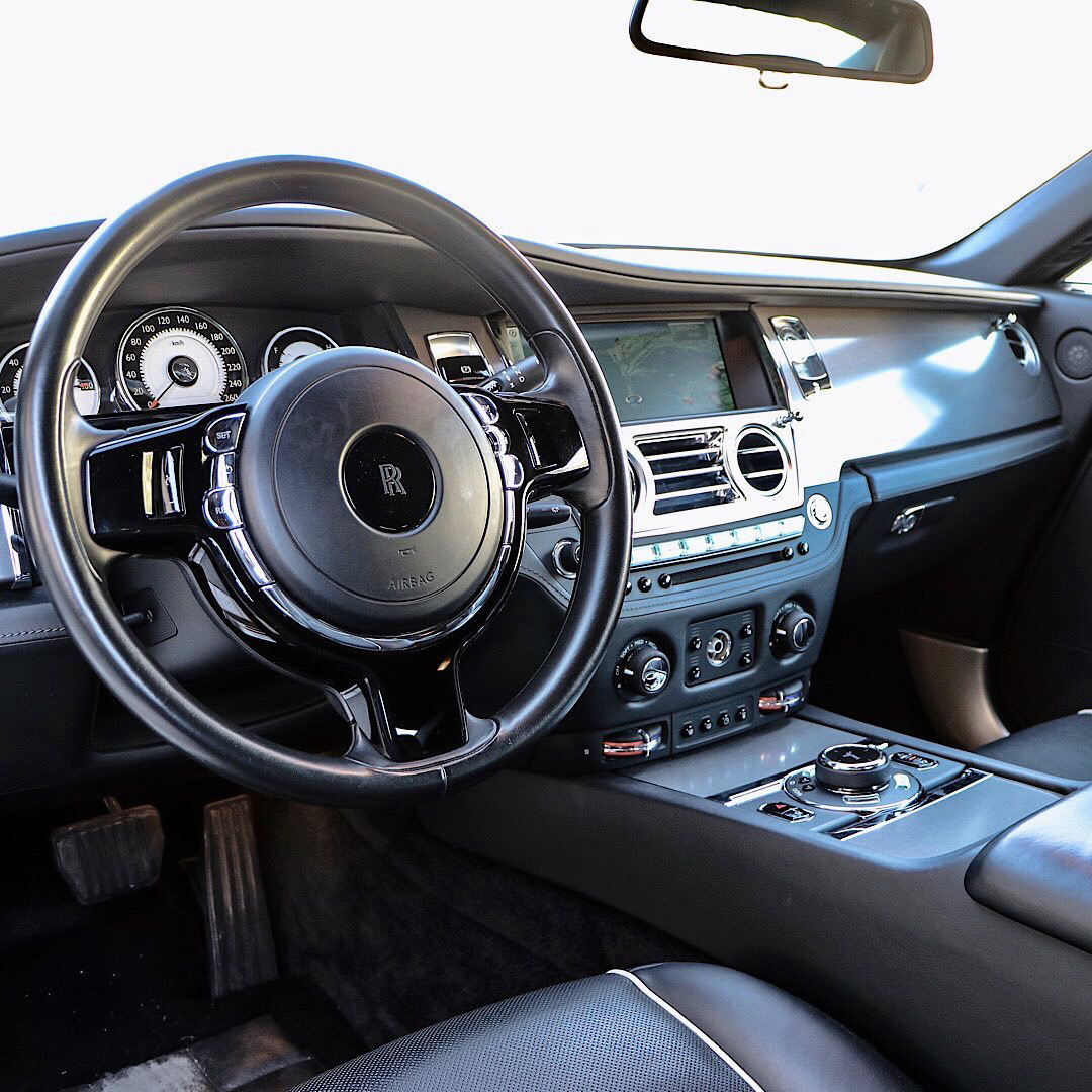 Rolls Royce Wraith,大爱双拼色。汽车视觉 (劳斯莱斯)