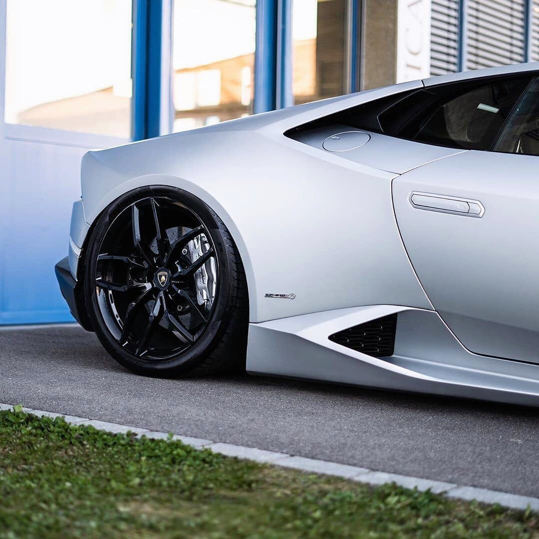 Lamborghini Huracan 灯很犀利!汽车视觉 (兰博基尼)