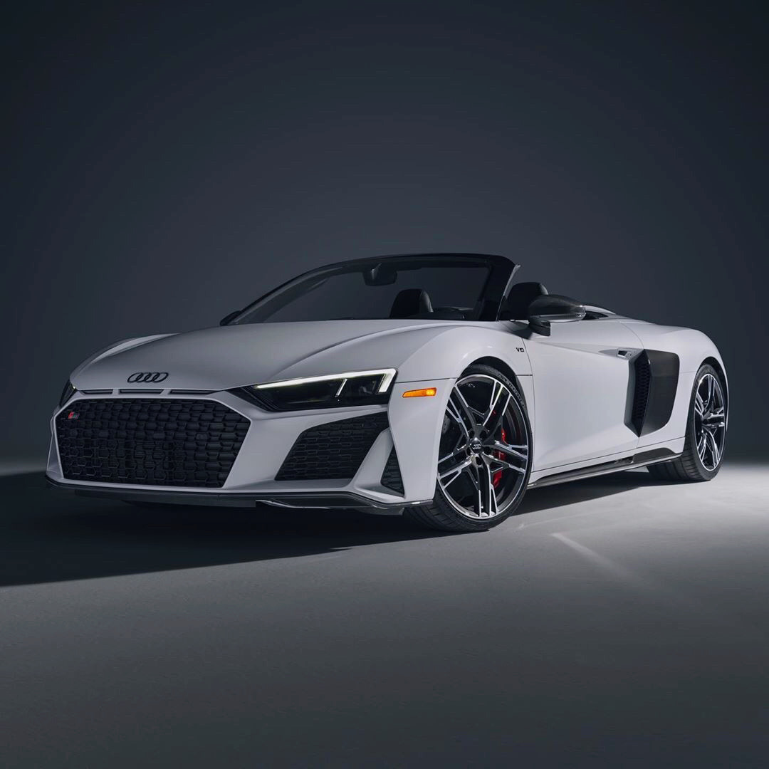 您好，11月 一切都过去了 Audi R8 V10 Spyder