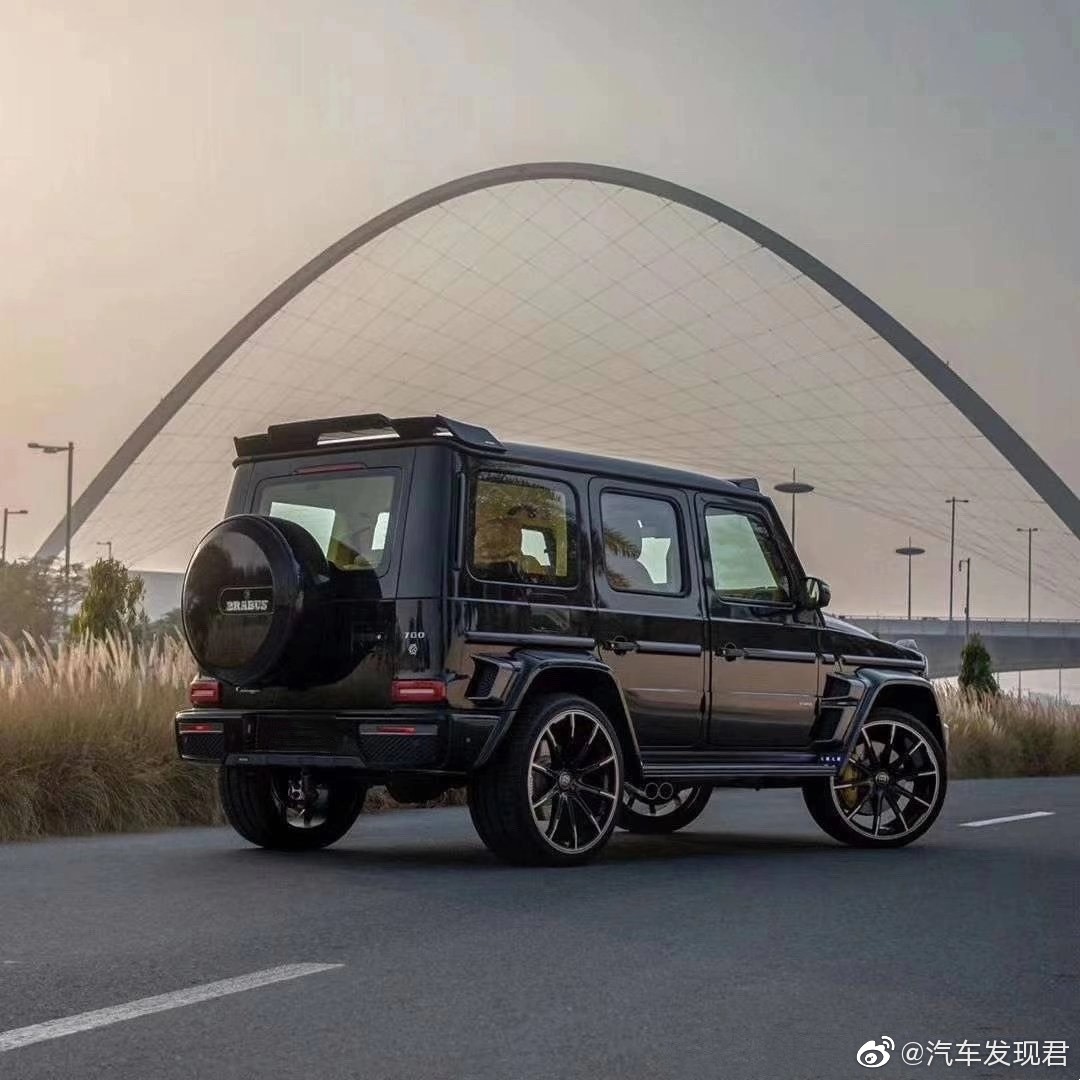 汽车美图抢先看：百奔之王 BRABUS 700G