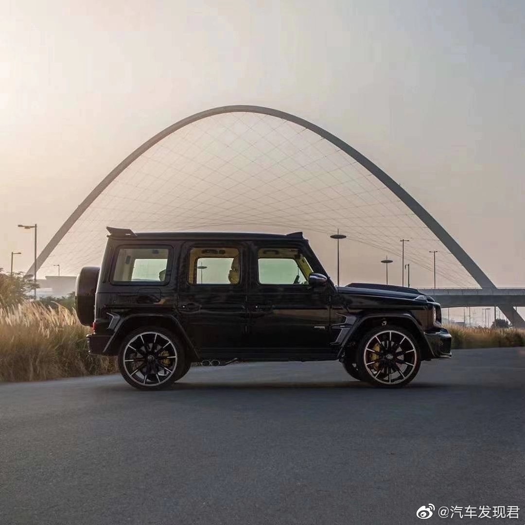 汽车美图抢先看：百奔之王 BRABUS 700G