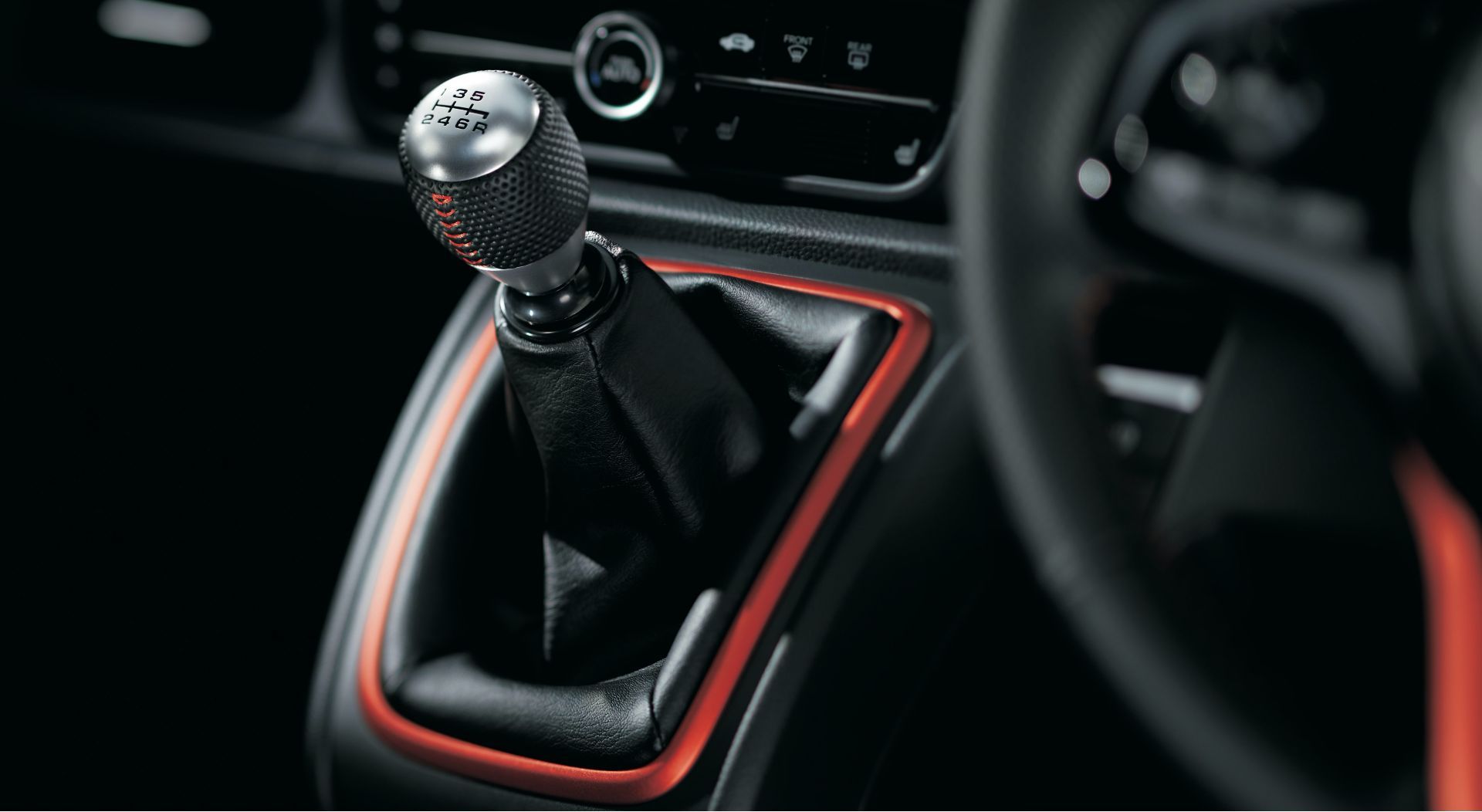 好Q萌的复古风微型小车,第二代本田N-One官图