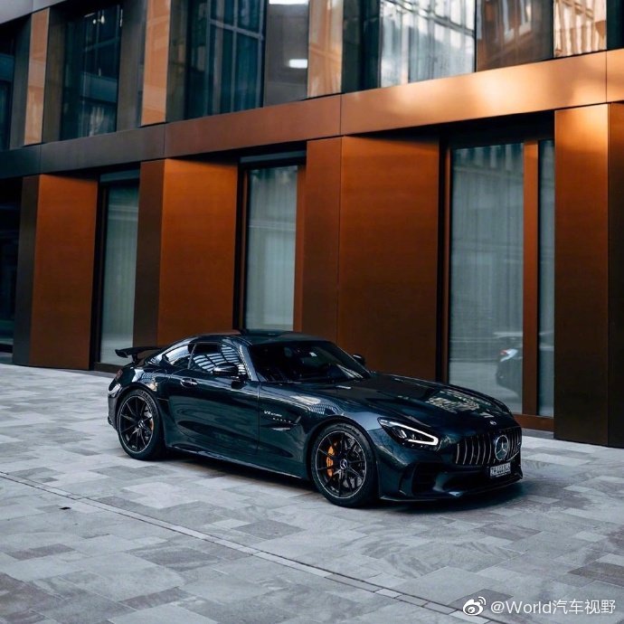 以后AMG GT就是我的奋斗目标了!