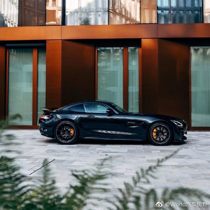 以后AMG GT就是我的奋斗目标了!