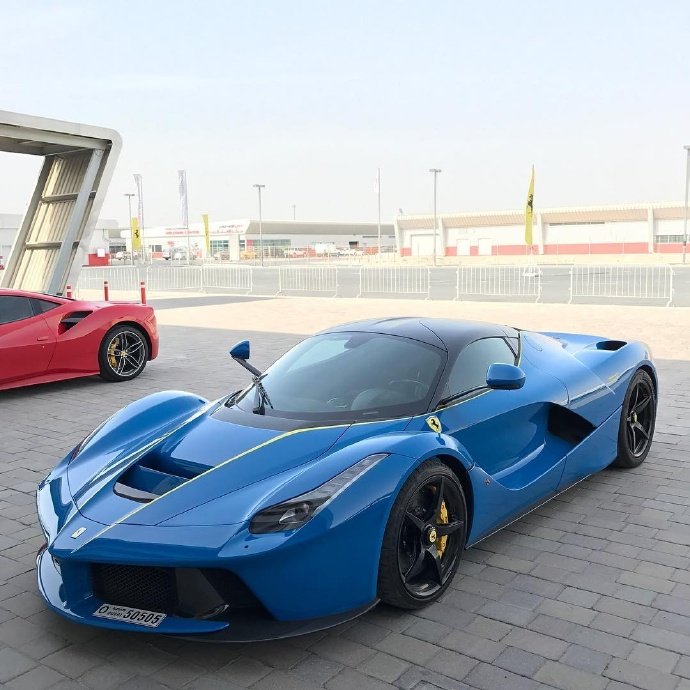 法拉利LaFerrari，完美的骏马！爱你不是两三天~