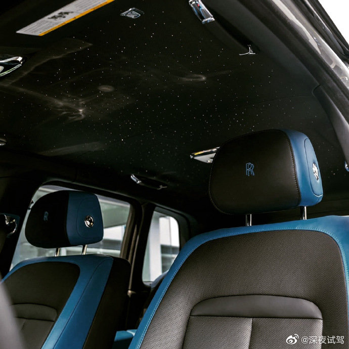 Rolls Royce Cullinan V12发动机,星空顶来了。