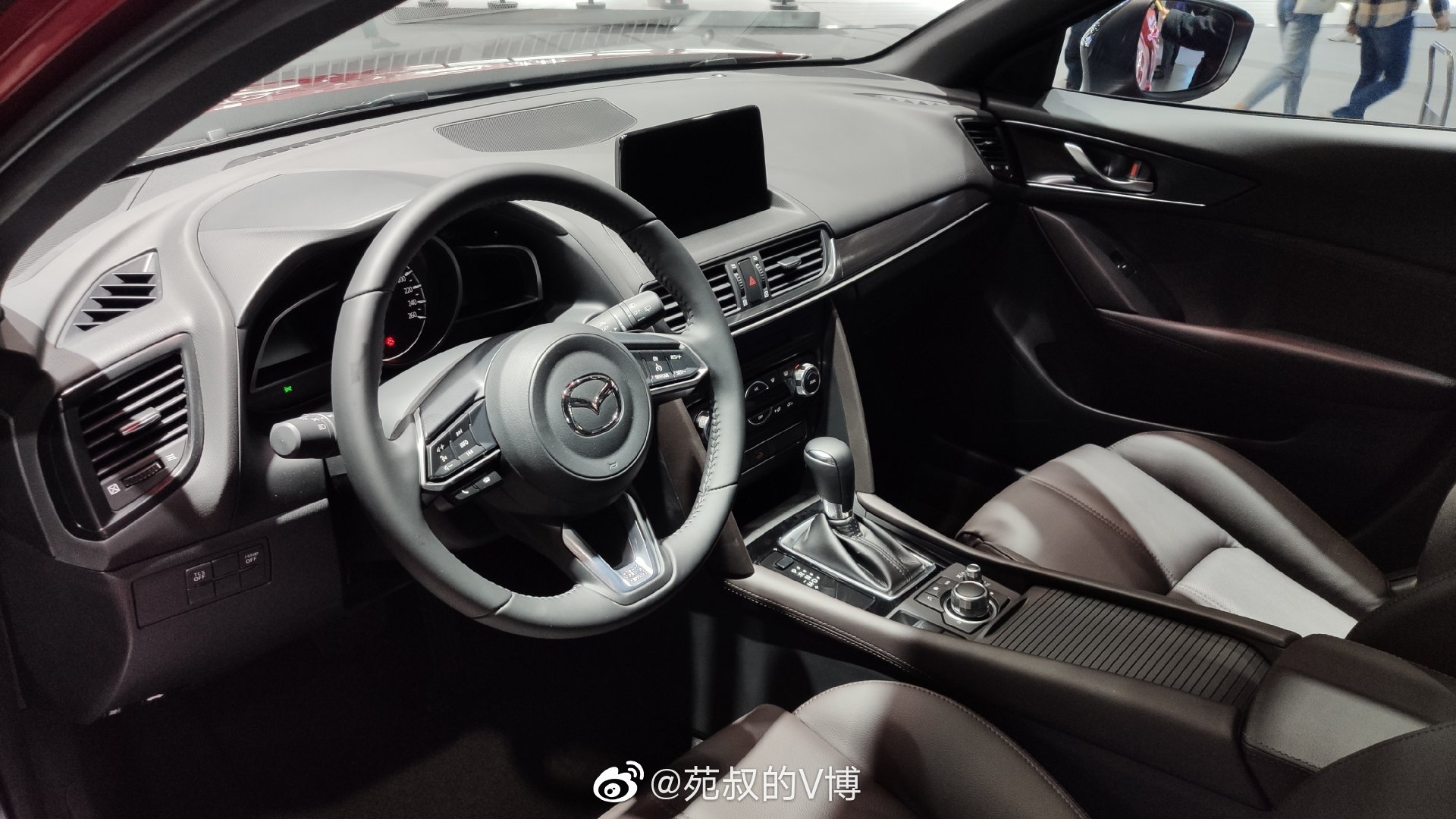 马自达展台,新款CX-4,新款马自达6个全新马自达3。