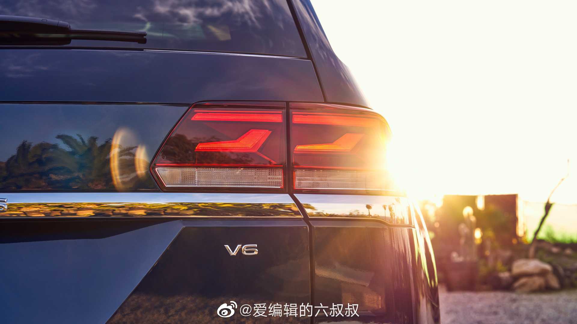美版的途昂,中期改款,属实有些黑帮既视感啊!!!