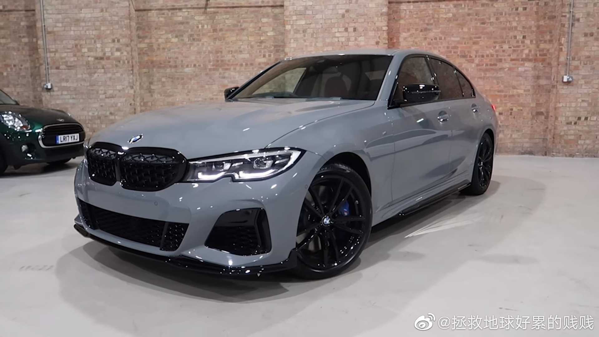 每天一组汽车美图：水泥灰色的BMW M340i