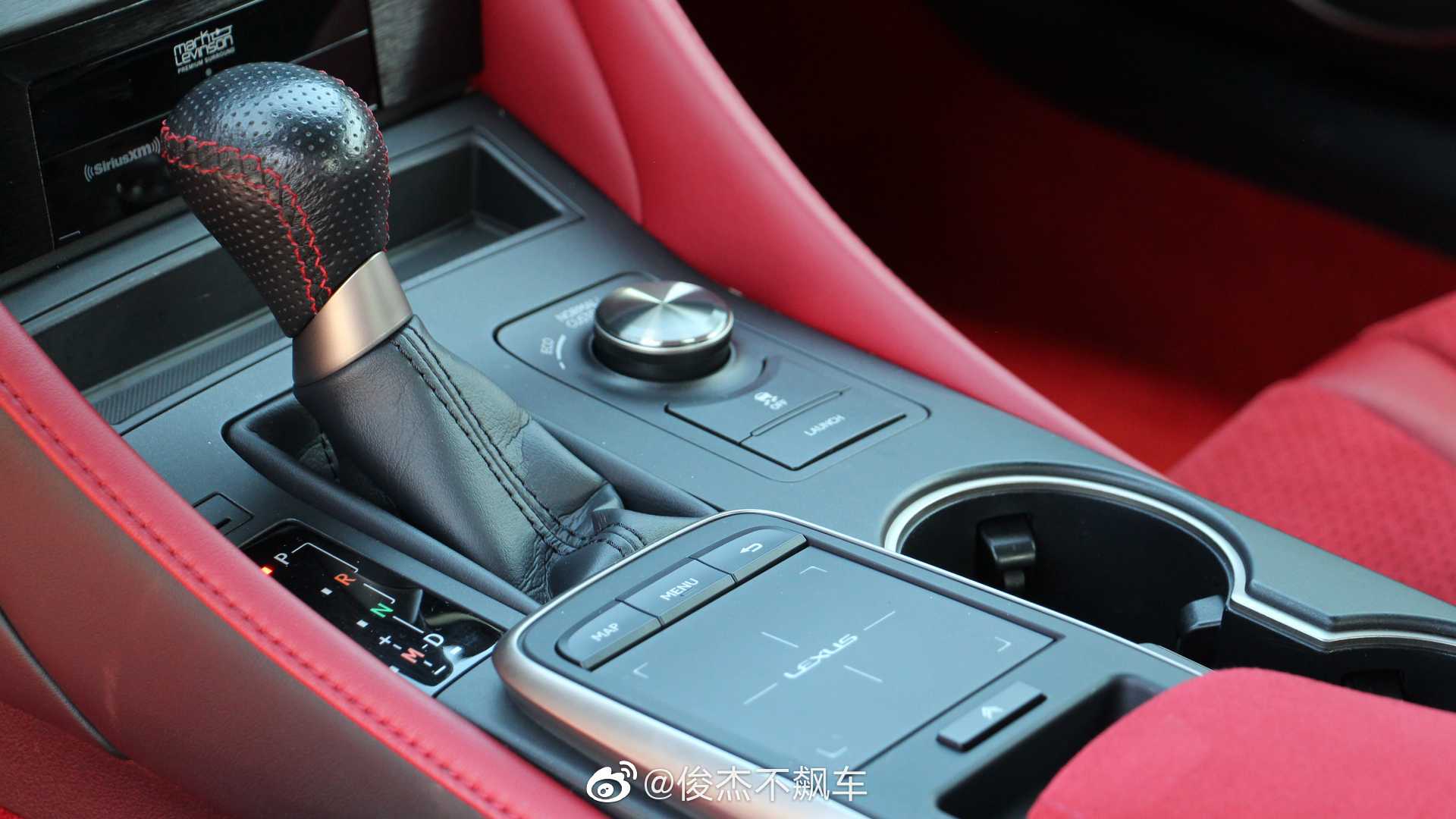 2020 雷克萨斯 RC F 赛道版图赏,5.0L V8 发动机,472 马力。