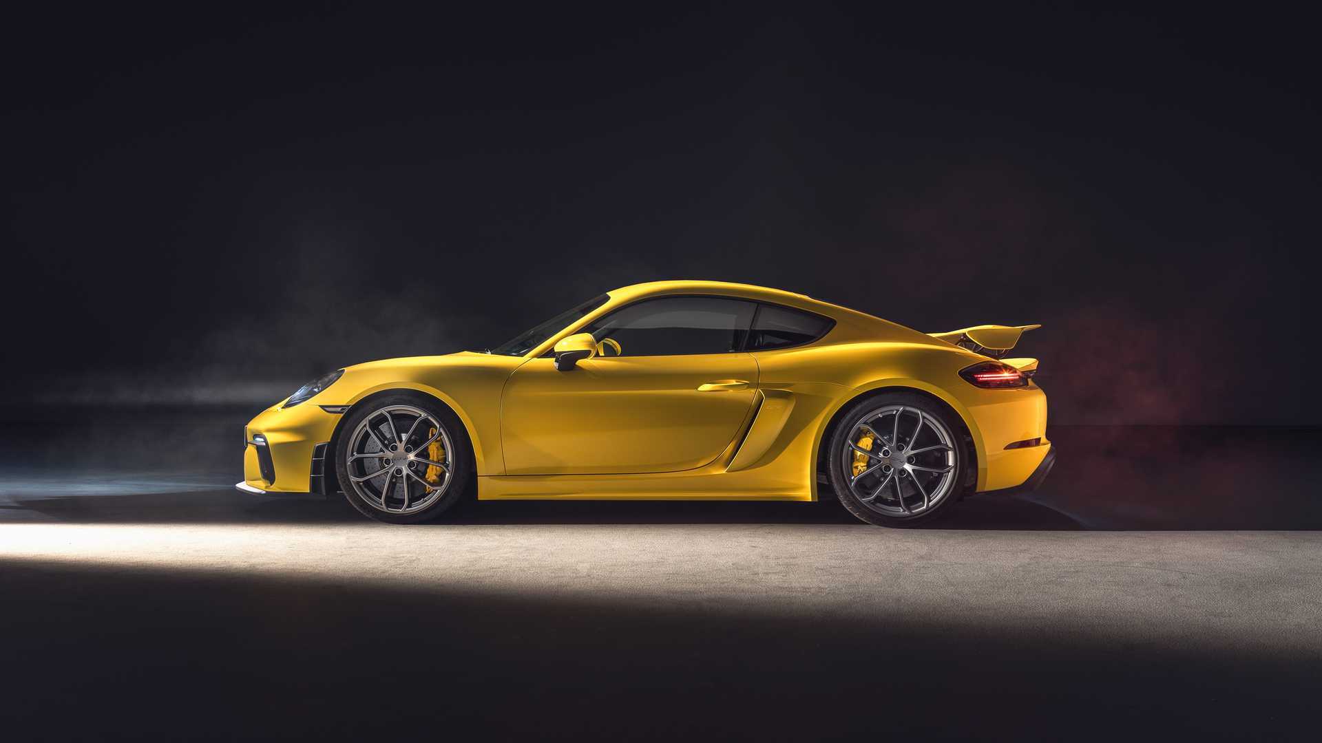 Porsche Cayman GT4，想知道，有没有人会选它而不选911？