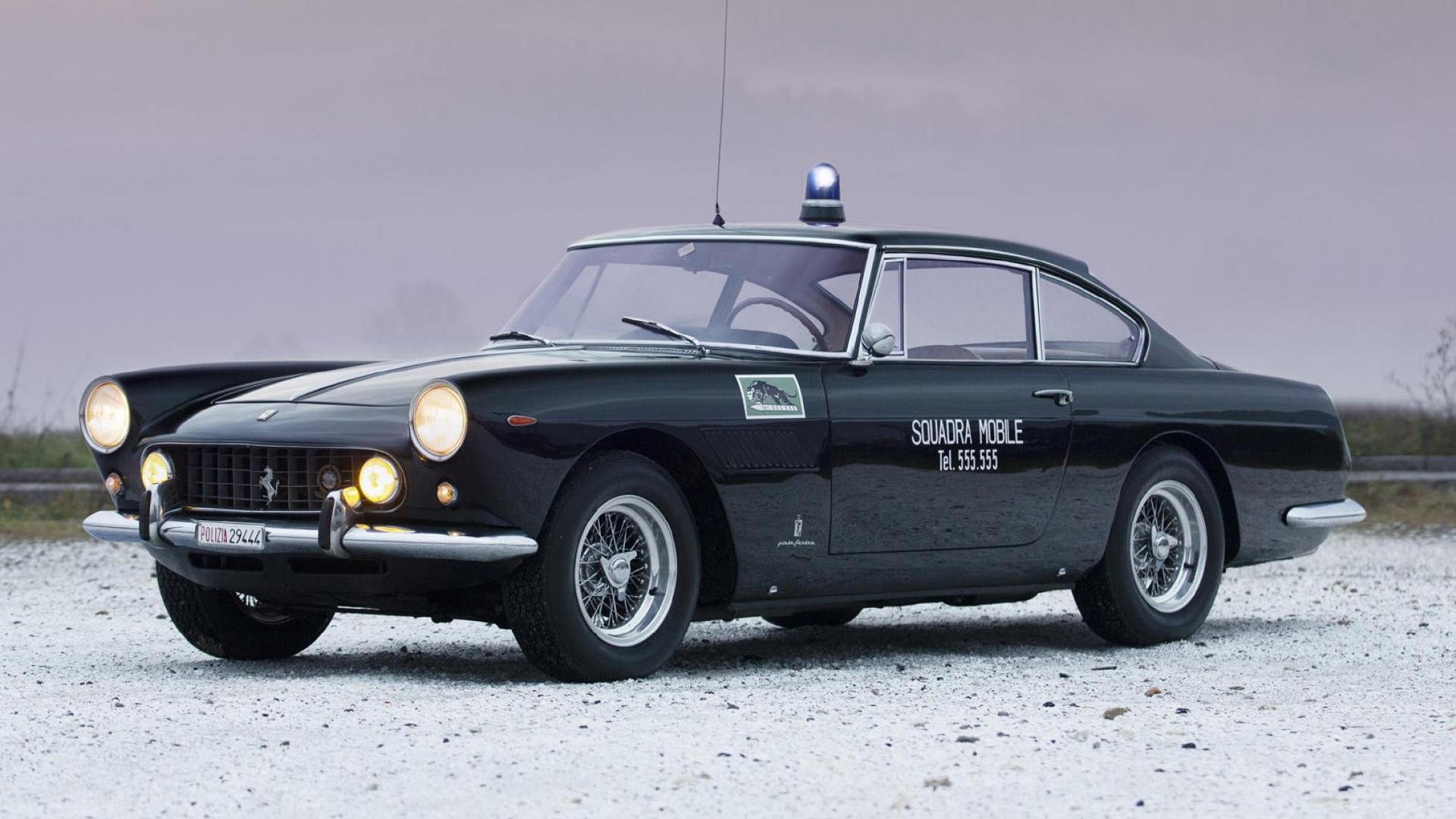 Ferrari 250 GTE警车,正义角色