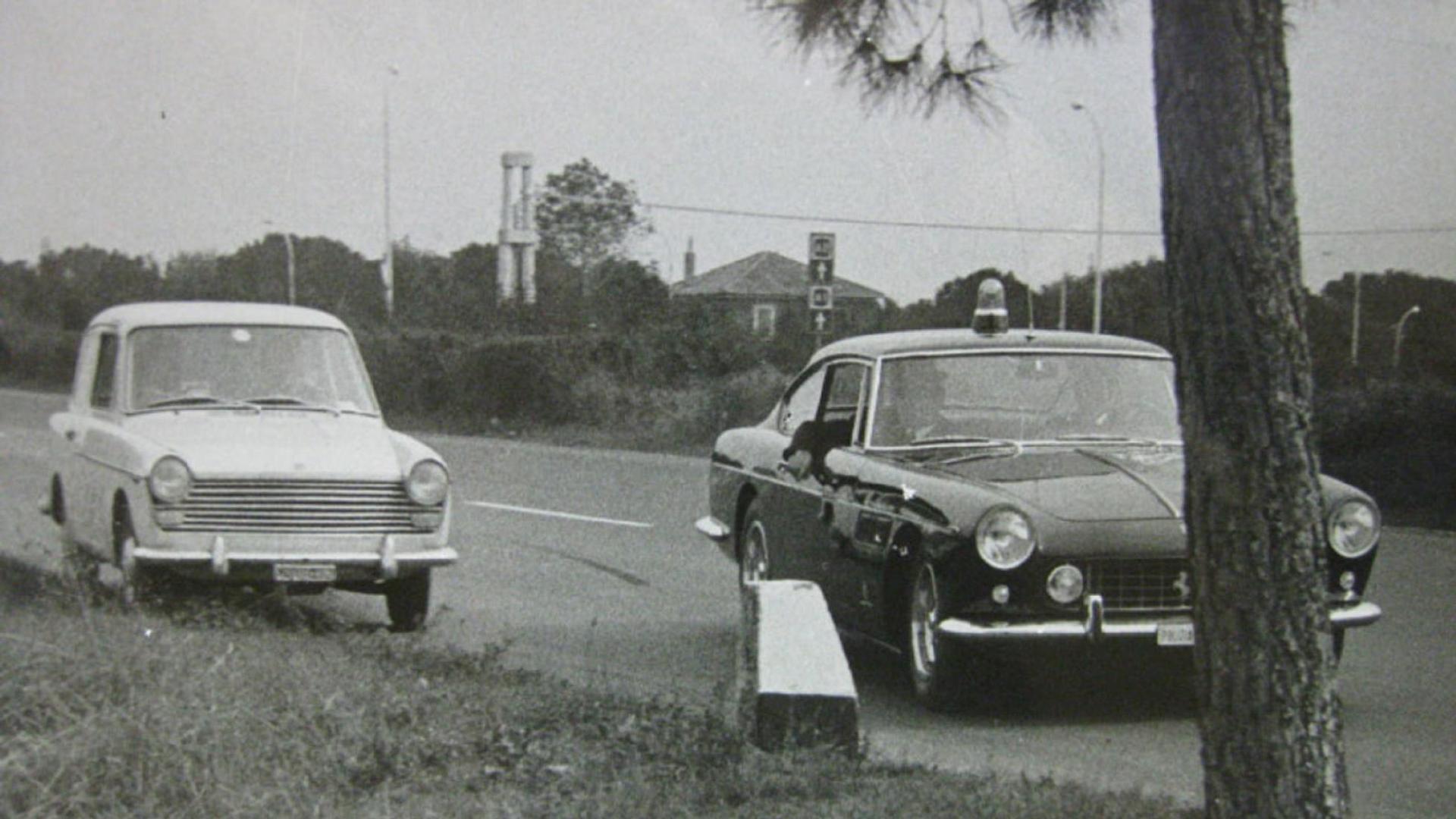 Ferrari 250 GTE警车,正义角色