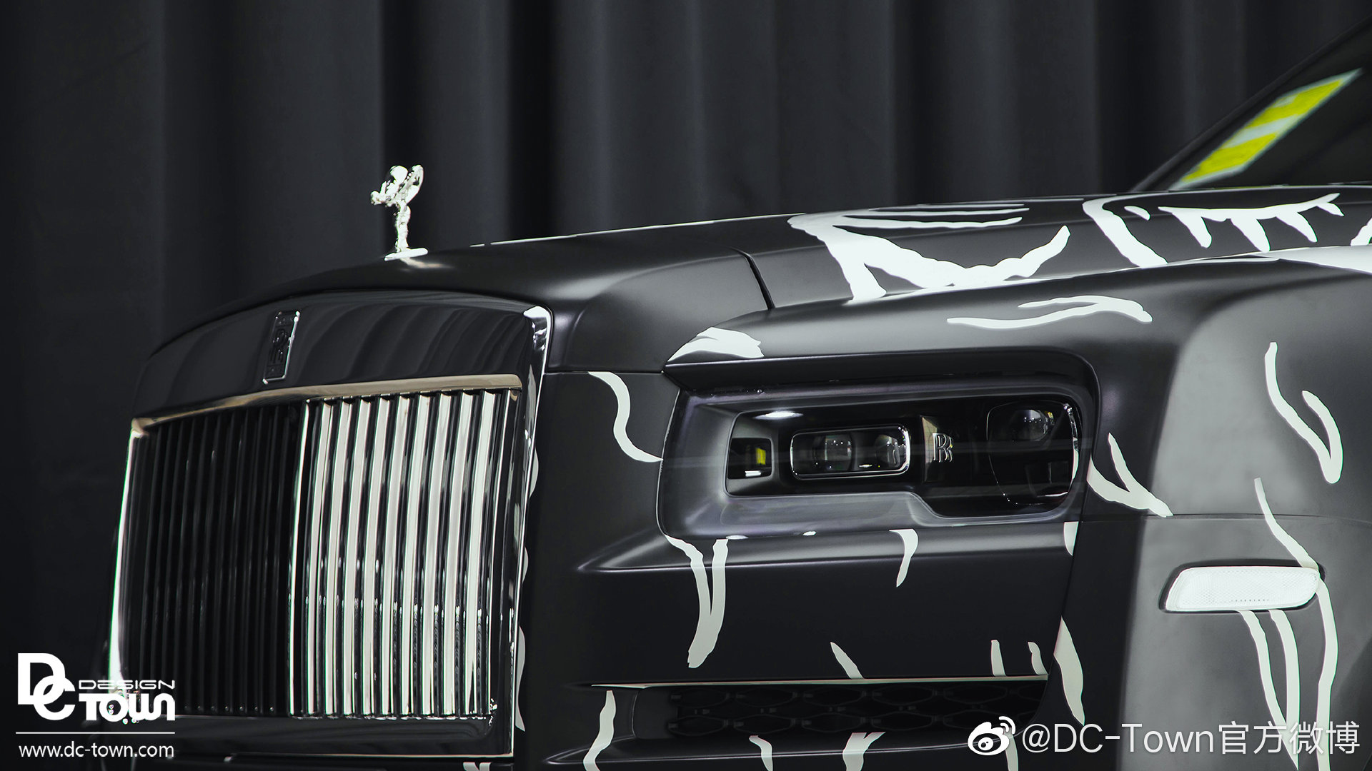 DC出品: 劳斯莱斯库里南 整车LVMH旗下阿贝酒主题彩绘
