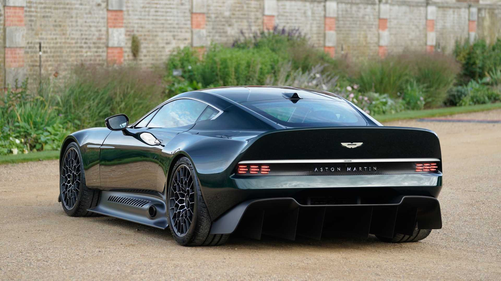 分享图片 汉普敦宫,1/1 Aston Martin Victor by Q(公路车)