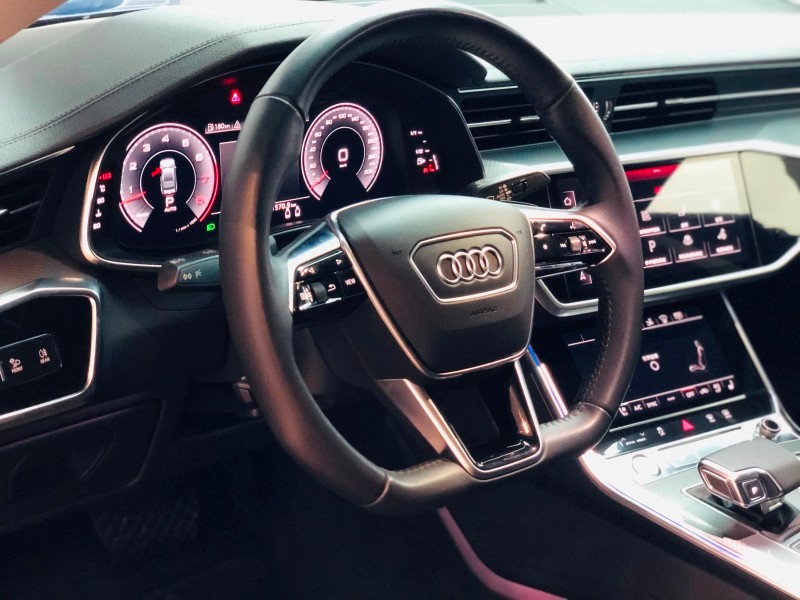 奥迪A7,奥迪家族中的颜值担当,欣赏一下