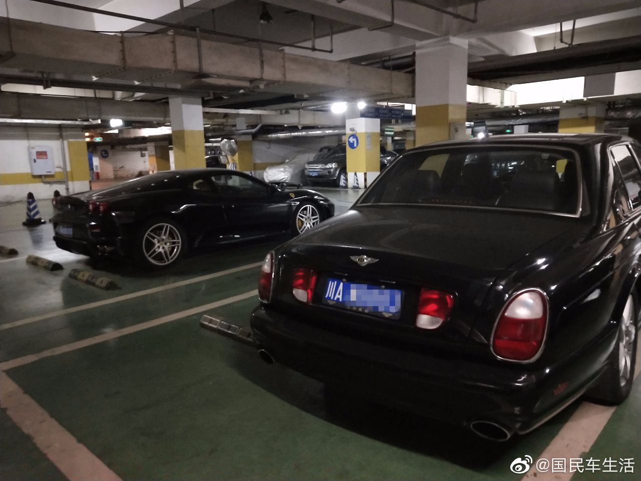 四川第1台迈巴赫,雅致都是他的,私人飞机有两架