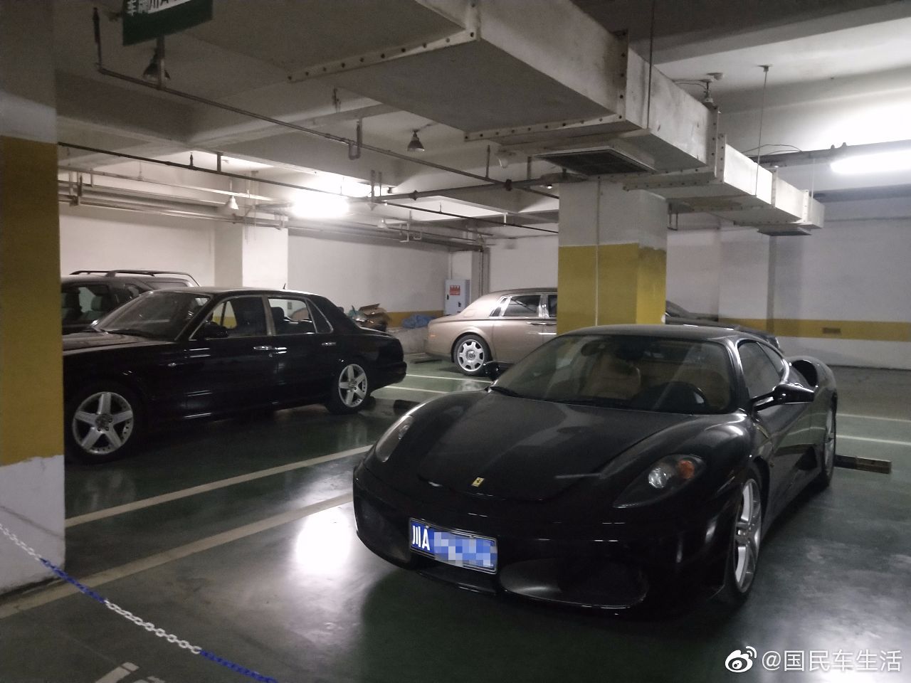 四川第1台迈巴赫,雅致都是他的,私人飞机有两架