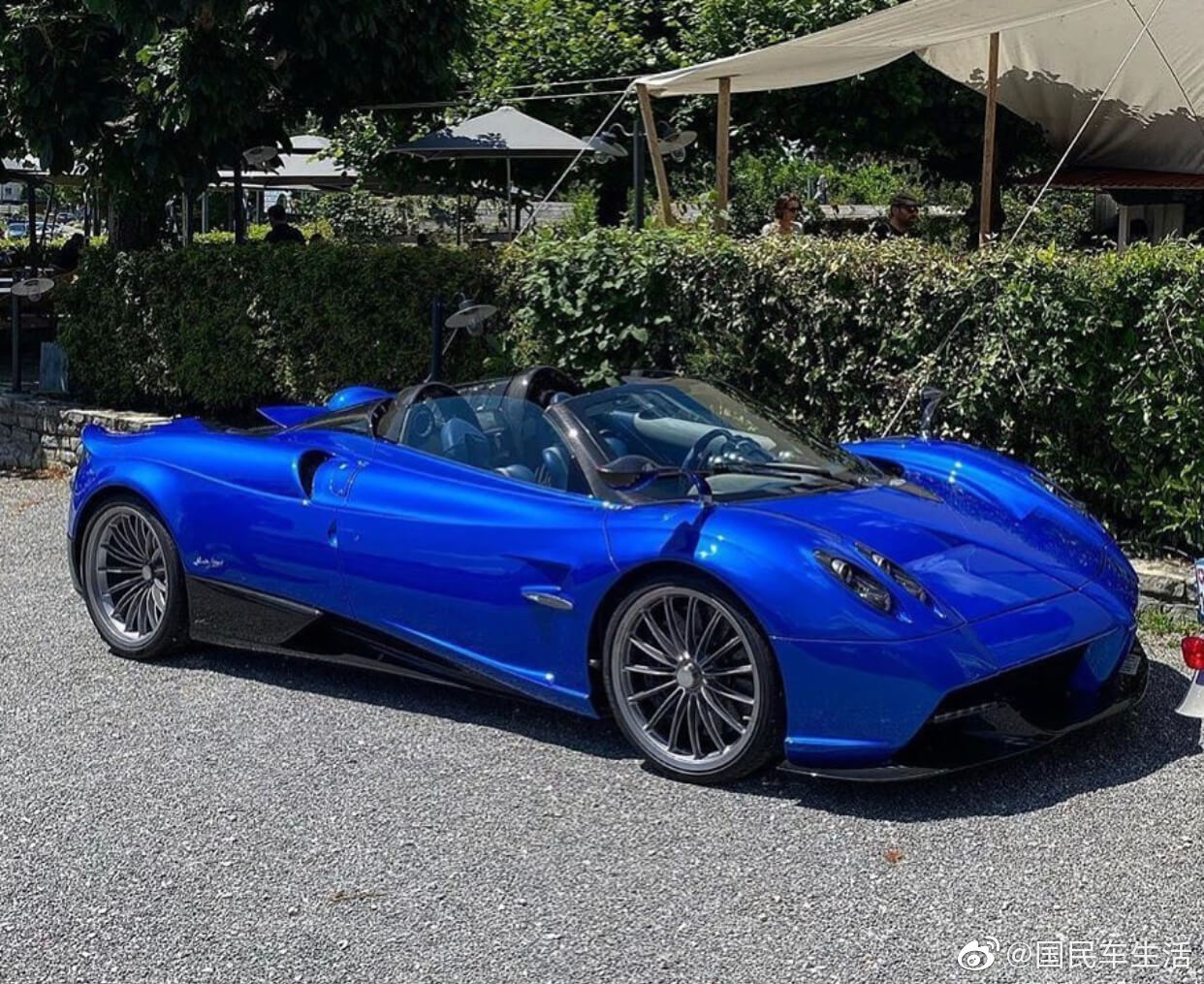 特别稀有的敞篷版帕加尼 Huayra Roadster