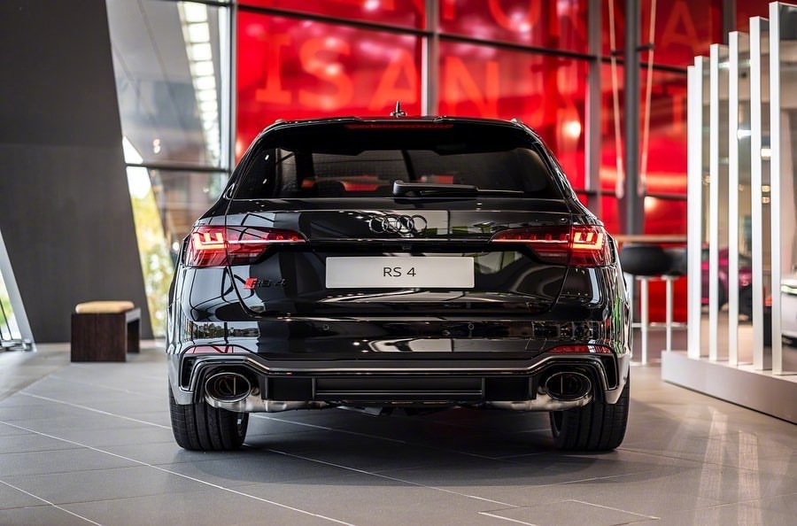 速度与激情的代表者:奥迪RS4