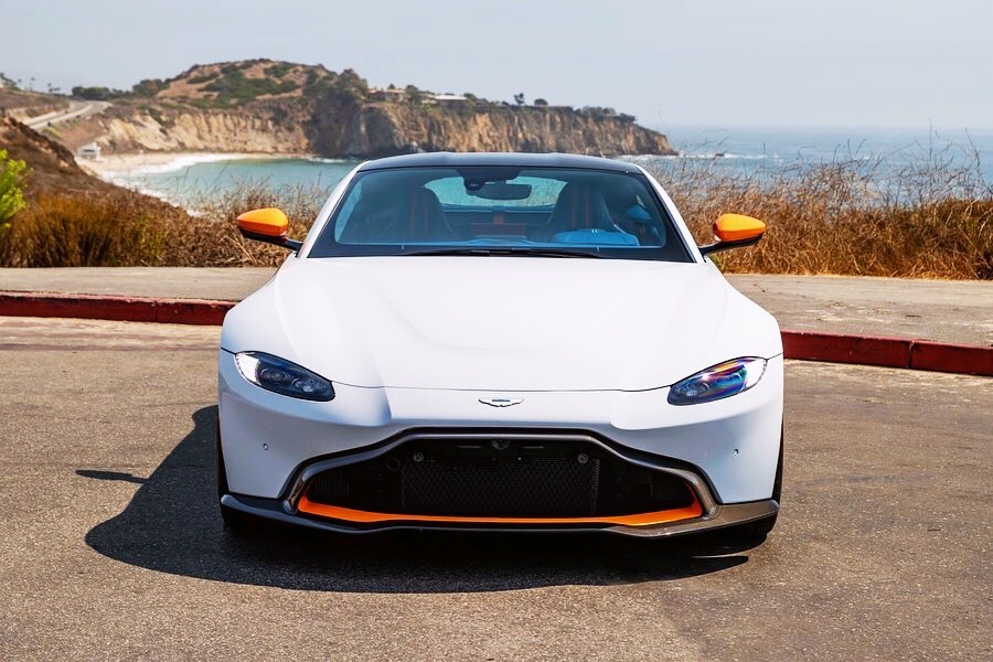 精美汽车图集:午饭时间 Aston Martin
