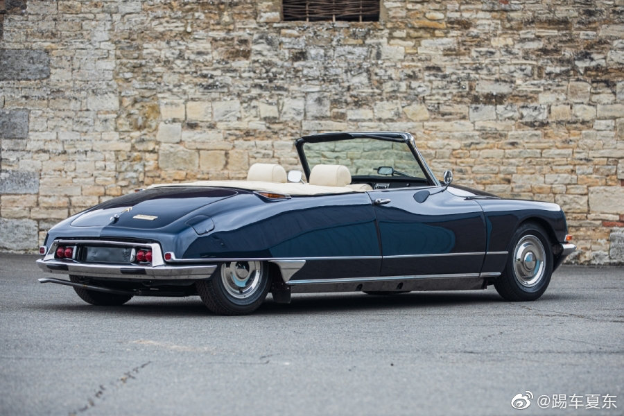 汽车美图赏析:雪铁龙DS敞篷原厂一共1365辆