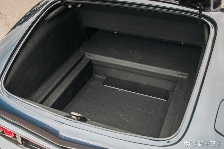 汽车美图赏析:雪铁龙DS敞篷原厂一共1365辆