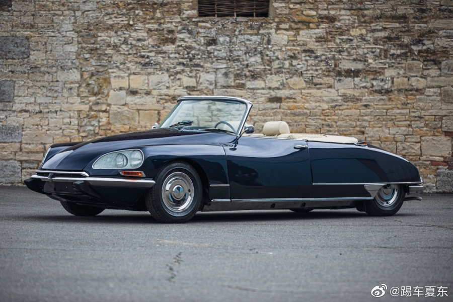 汽车美图赏析:雪铁龙DS敞篷原厂一共1365辆