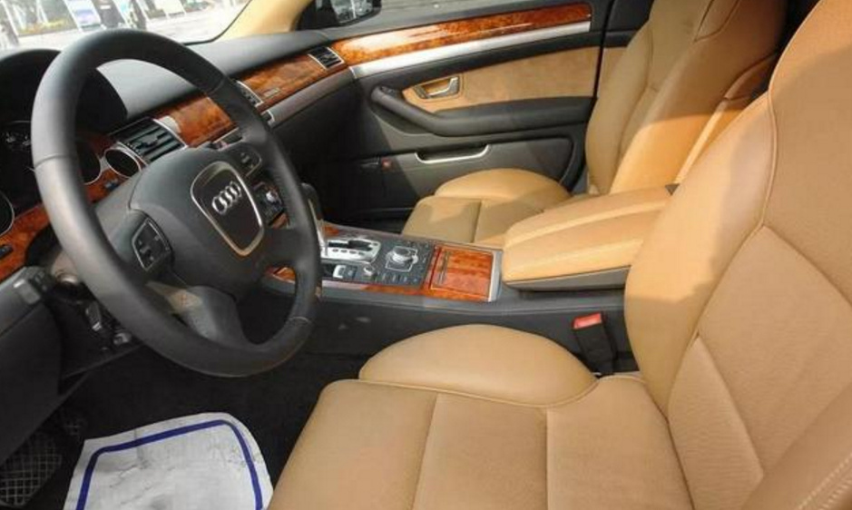 车长6.85米的加长版奥迪A8L,内部奢华犹如移动行宫!