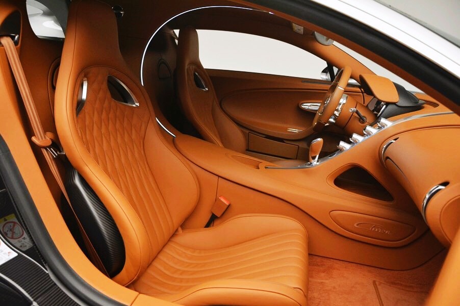 Bugatti Chiron，顶级超级跑车，w16，什么概念……