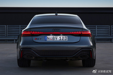 Audi RS7 Sportback，4.0T V8双涡轮增压发动机，视觉盛宴！