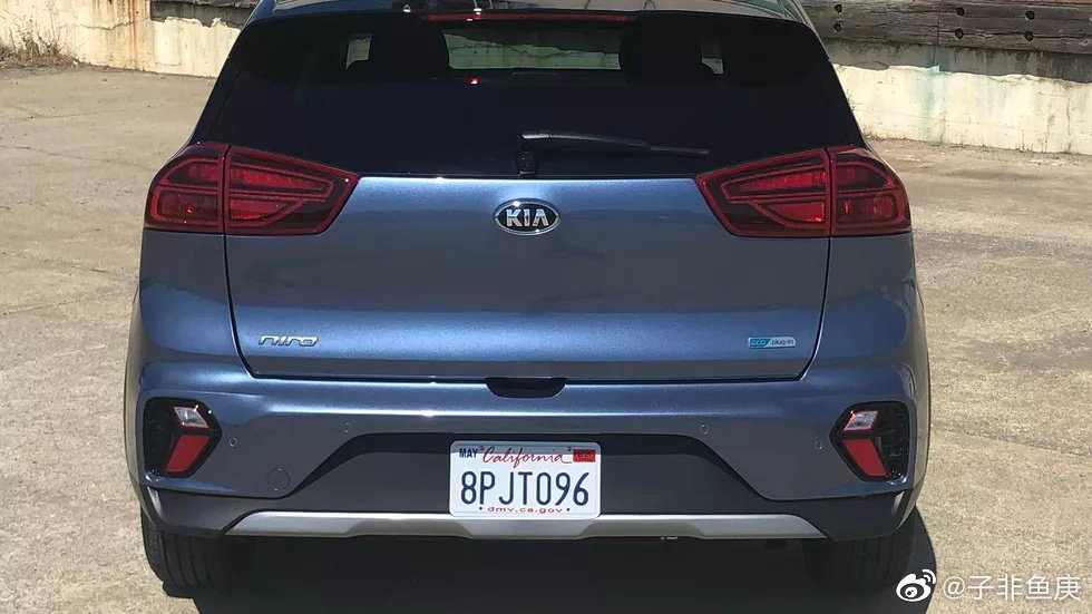 2020款起亚Niro PHEV插电式混合动力,颜值挺高的!