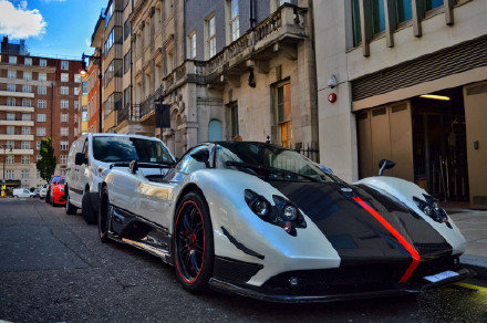 帕加尼 Zonda Cinque Roadster 3 of 5