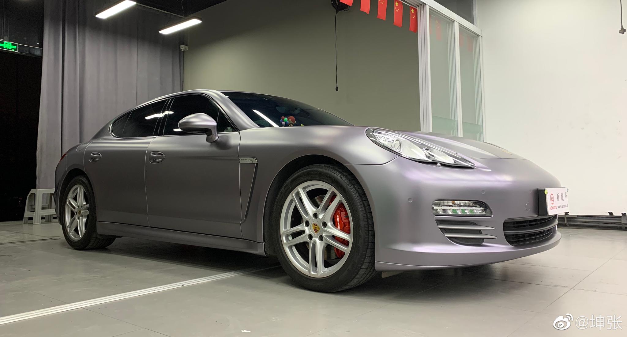 Panamera 4 整车改色膜/英国RG电光碳灰 卡钳喷漆/红