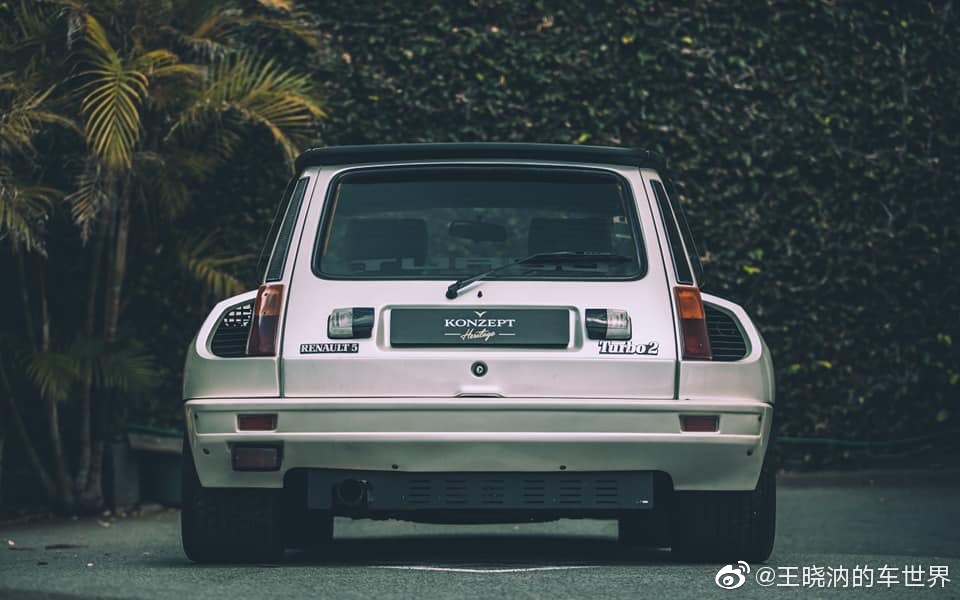 1984 Renault 5 Turbo 2 曾經的經典啊......