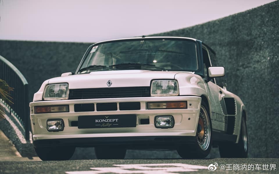 1984 Renault 5 Turbo 2 曾經的經典啊......