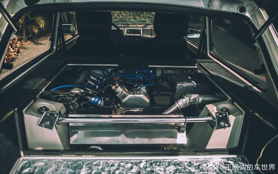 1984 Renault 5 Turbo 2 曾經的經典啊......