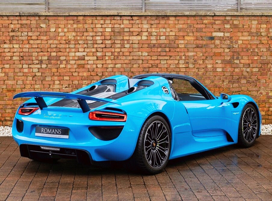 Porsche 918 Spyder，唯一还没见过真身的三神。期待……