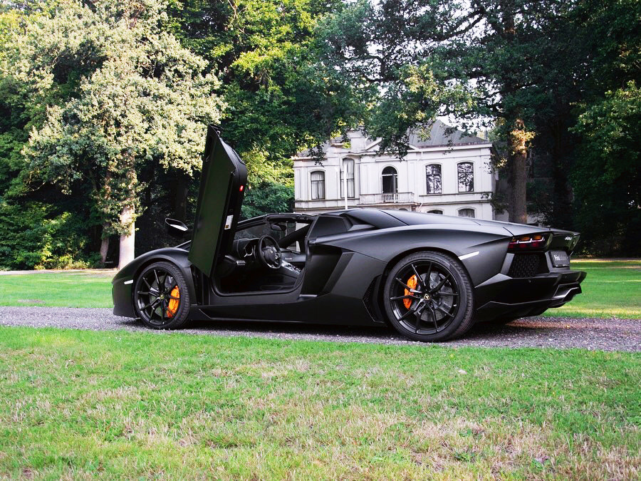 Lamborghini Aventador,好几年过去了,ta依然那么霸气