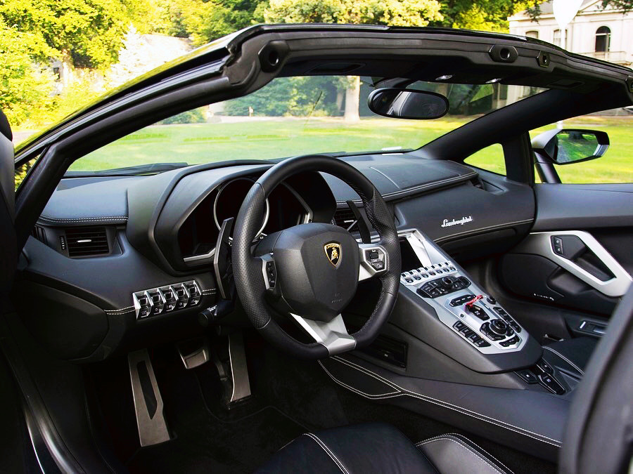 Lamborghini Aventador,好几年过去了,ta依然那么霸气