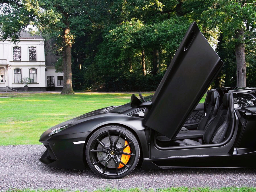 Lamborghini Aventador,好几年过去了,ta依然那么霸气